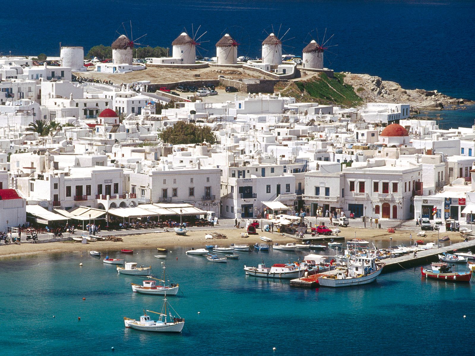 Grecia – o mie de insule, o mie de parfumuri estivale