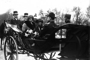 regina maria si dna millerand paris 1924
