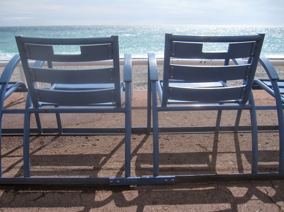 Les chaises bleues – legenda albastră de pe Promenade des Anglais